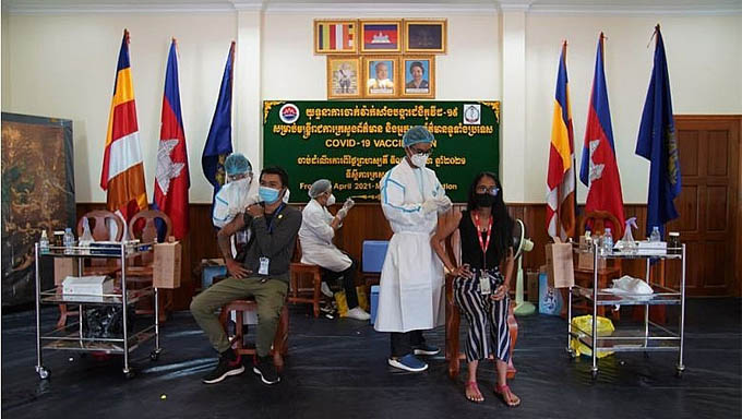 WHO cảnh báo Campuchia đang đứng bên bờ vực thảm kịch Covid-19
