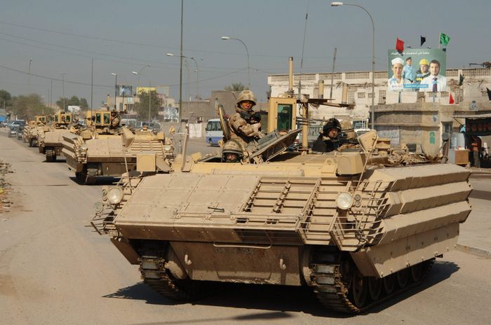 Anh công bố gói viện trợ mới cho Ukraine, có hàng trăm xe bọc thép FV430 Bulldog APC