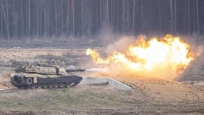 Quân đội Ukraine bắt đầu sử dụng xe tăng M1 Abrams của Mỹ