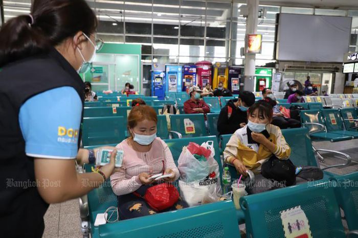 Thái Lan bùng phát ổ Omicron trong cộng đồng đầu tiên từ người nhập cảnh