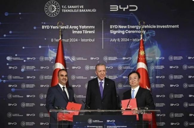 'Đại gia' xe điện Trung Quốc ký thỏa thuận xây dựng nhà máy mới