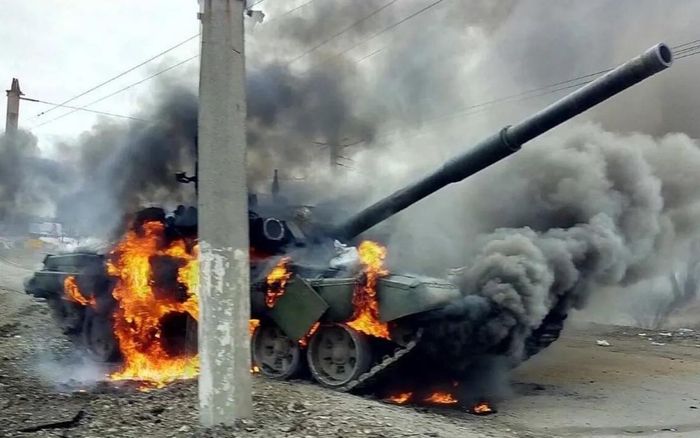 Anh lần đầu thừa nhận đã gửi quân tới Ukraine trong xung đột với Nga