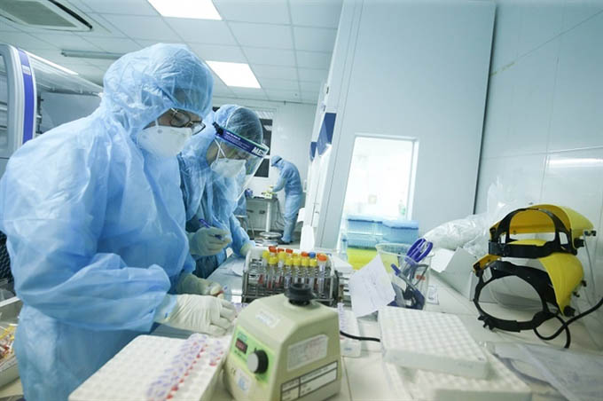 Sáng 5/9, Hà Nội thêm 6 ca mắc Covid-19, 1 ca cộng đồng ho sốt đi khám phát hiện dương tính