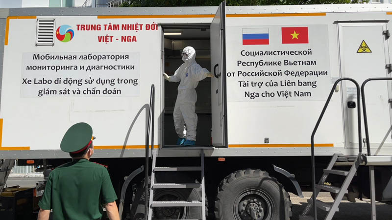 Cận cảnh xe xét nghiệm di động hỗ trợ TP Hồ Chí Minh phòng, chống dịch COVID-19