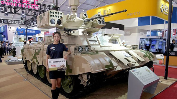 Phương Tây chê xe yểm trợ Trung Quốc 