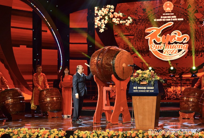 Xuân Quê hương 2022: Chủ tịch nước đánh trống khai hội mừng Xuân