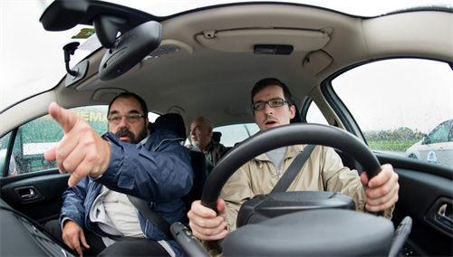 Nga siết chặt quy định thi lấy bằng lái xe