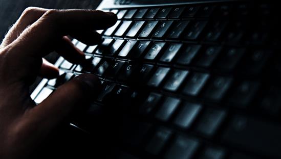 Cảnh sát tìm ra những kẻ loan tin khủng bố trên mạng xã hội khiến người dân hoang mang