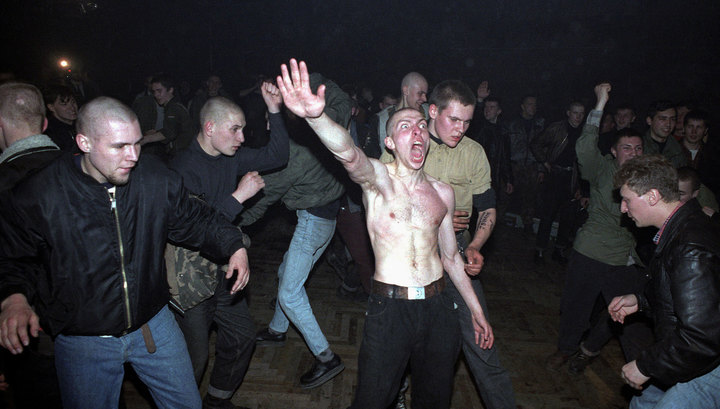 Moskva: Cảnh sát bắt giữ nhóm thanh niên tổ chức Sinh nhật Hitler