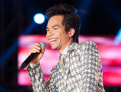 Ya Suy lên ngôi quán quân Idol: Hoa hậu giật mình!