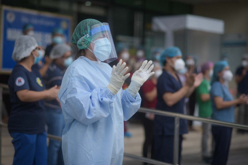 Nghịch lý ở quốc gia đào tạo và 'xuất khẩu' y tá cho thế giới