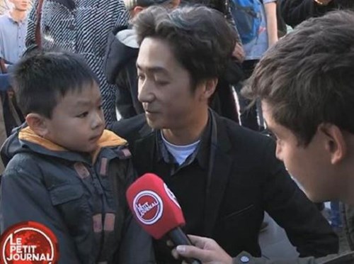 Hậu vụ khủng bố ở Paris, cha dạy con: 